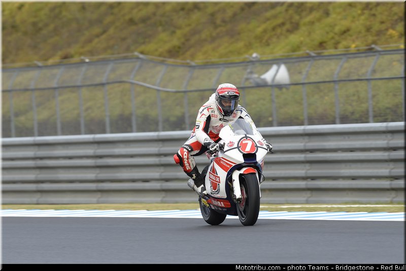 moto2_pradita_003_japon_motegi_2013
