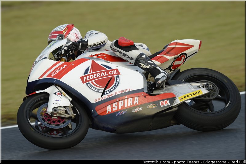 moto2_pradita_007_japon_motegi_2013