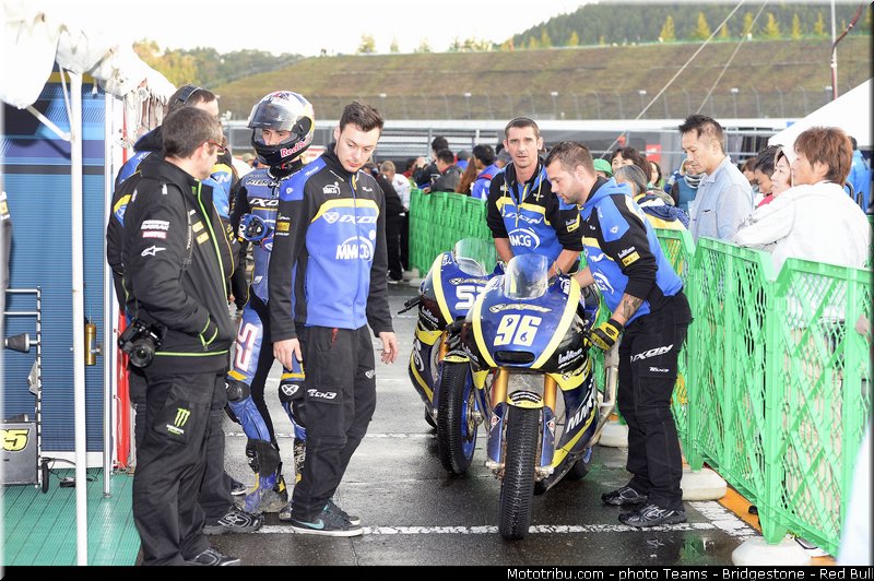 moto2_rossi_004_japon_motegi_2013