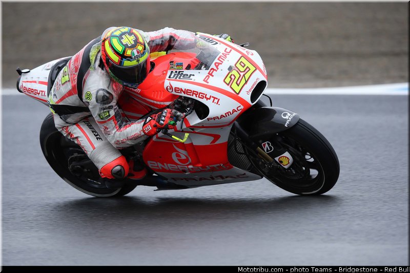 motogp_iannone_002_japon_motegi_2013