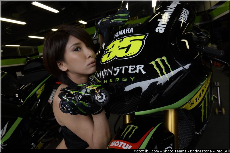 motogp_pitbabe_010_japon_motegi_2013