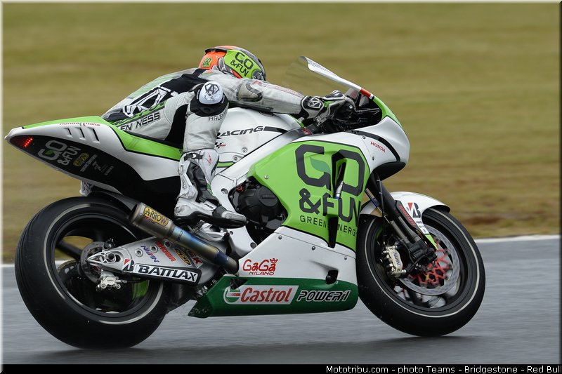 motogp_staring_007_japon_motegi_2013