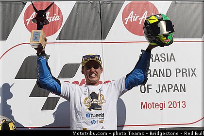 moto2_espargaro_p_016_japon_motegi_2013.jpg