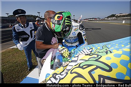 moto2_espargaro_p_027_japon_motegi_2013.jpg