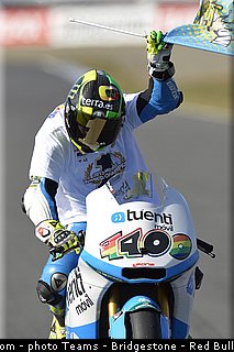 moto2_espargaro_p_035_japon_motegi_2013.jpg