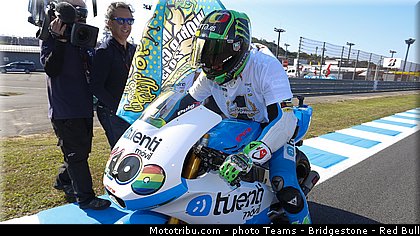 moto2_espargaro_p_045_japon_motegi_2013.jpg