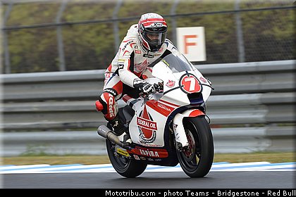 moto2_pradita_004_japon_motegi_2013.jpg