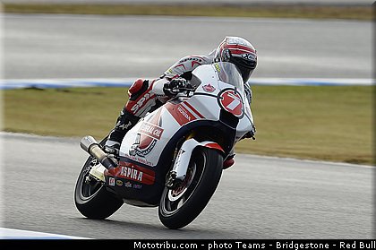 moto2_pradita_006_japon_motegi_2013.jpg