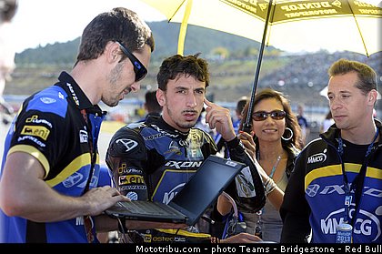 moto2_rossi_010_japon_motegi_2013.jpg