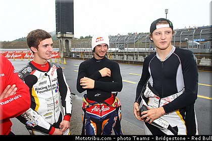 moto3_ambiance_001_japon_motegi_2013.jpg
