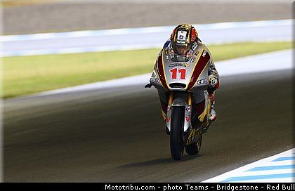 moto3_loi_003_japon_motegi_2013.jpg