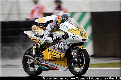 moto3_oettl_005_japon_motegi_2013.jpg
