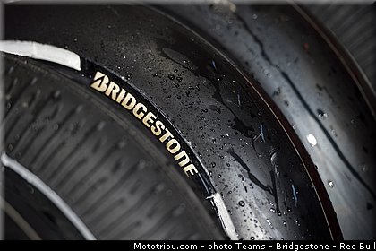 motogp_bridgestone_002_japon_motegi_2013.jpg