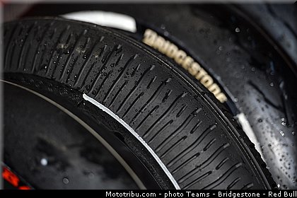 motogp_crutchlow_002_japon_motegi_2013.jpg