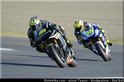motogp_crutchlow_021_japon_motegi_2013.jpg