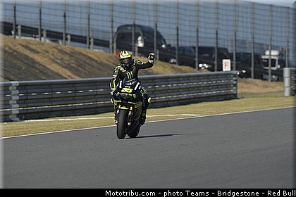motogp_crutchlow_028_japon_motegi_2013.jpg