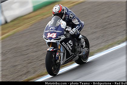 motogp_de_puniet_001_japon_motegi_2013.jpg