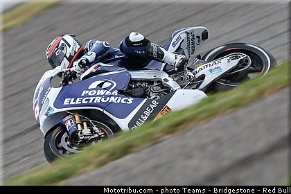 motogp_de_puniet_002_japon_motegi_2013.jpg
