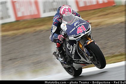 motogp_espargaro_001_japon_motegi_2013.jpg