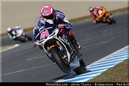 motogp_espargaro_007_japon_motegi_2013.jpg