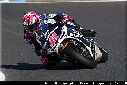 motogp_espargaro_010_japon_motegi_2013.jpg