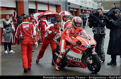 motogp_hayden_008_japon_motegi_2013.jpg