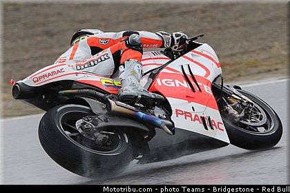 motogp_hernandez_002_japon_motegi_2013.jpg
