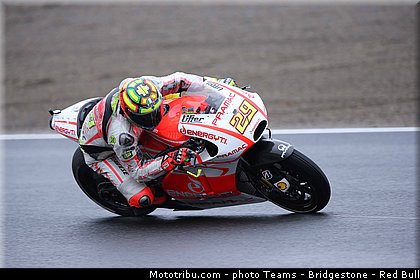 motogp_iannone_001_japon_motegi_2013.jpg