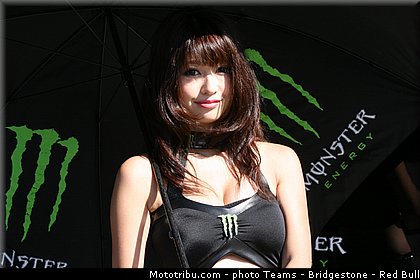 motogp_pitbabe_020_japon_motegi_2013.jpg