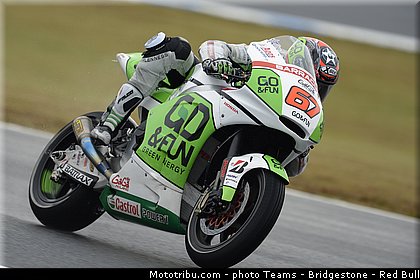 motogp_staring_005_japon_motegi_2013.jpg
