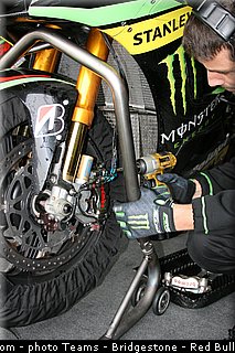 motogp_tech3_001_japon_motegi_2013.jpg