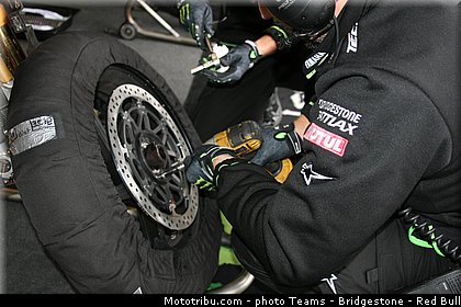 motogp_tech3_003_japon_motegi_2013.jpg