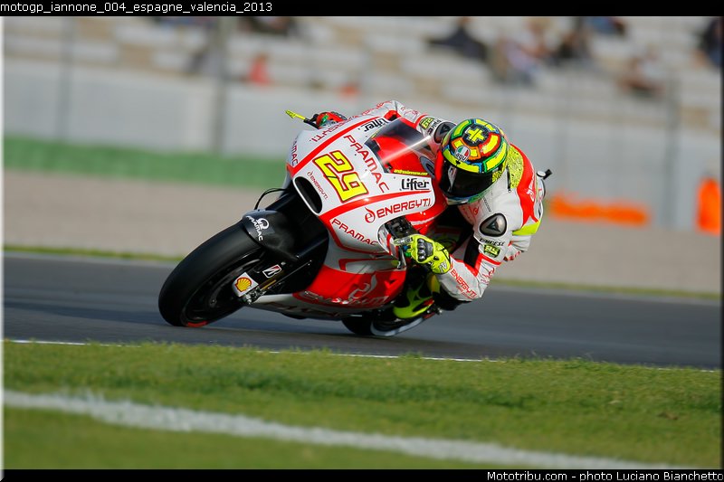 motogp_iannone_004_espagne_valencia_2013