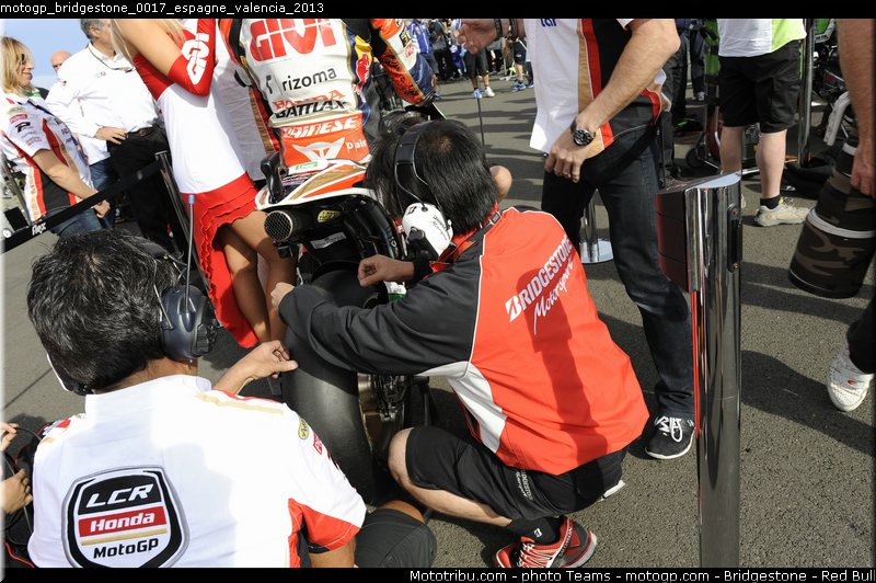 motogp_bridgestone_0017_espagne_valencia_2013