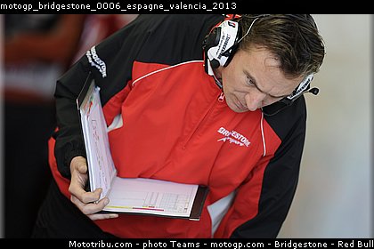 motogp_bridgestone_0006_espagne_valencia_2013.jpg