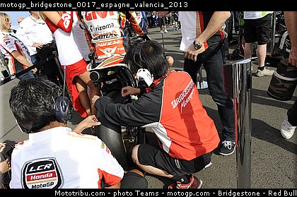 motogp_bridgestone_0017_espagne_valencia_2013.jpg