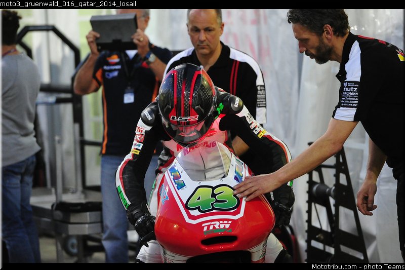 moto3_gruenwald_016_qatar_2014_losail