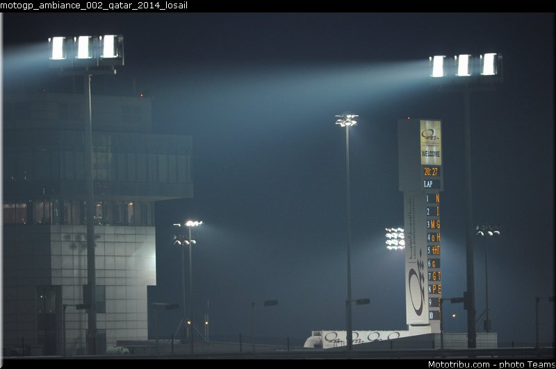 motogp_ambiance_002_qatar_2014_losail