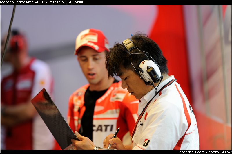 motogp_bridgestone_017_qatar_2014_losail