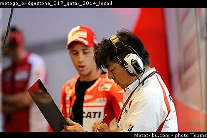 motogp_bridgestone_017_qatar_2014_losail.jpg