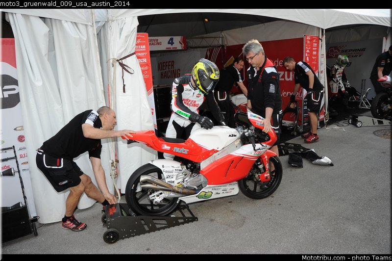 moto3_gruenwald_009_usa_austin_2014