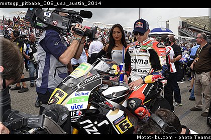 motogp_pitbabe_008_usa_austin_2014.jpg