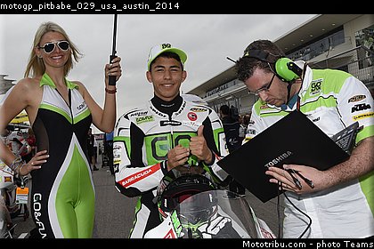 motogp_pitbabe_029_usa_austin_2014.jpg