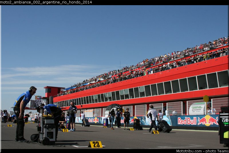 moto2_ambiance_002_argentine_rio_hondo_2014