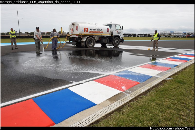 motogp_ambiance_005_argentine_rio_hondo_2014