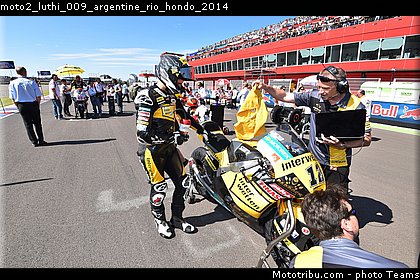 moto2_luthi_009_argentine_rio_hondo_2014.jpg