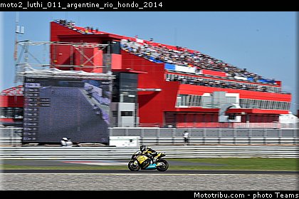 moto2_luthi_011_argentine_rio_hondo_2014.jpg