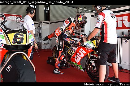 motogp_bradl_027_argentine_rio_hondo_2014.jpg