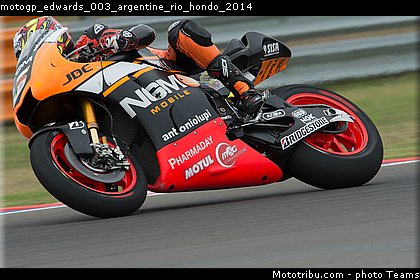 motogp_edwards_003_argentine_rio_hondo_2014.jpg