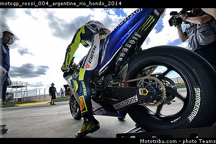 motogp_rossi_004_argentine_rio_hondo_2014.jpg